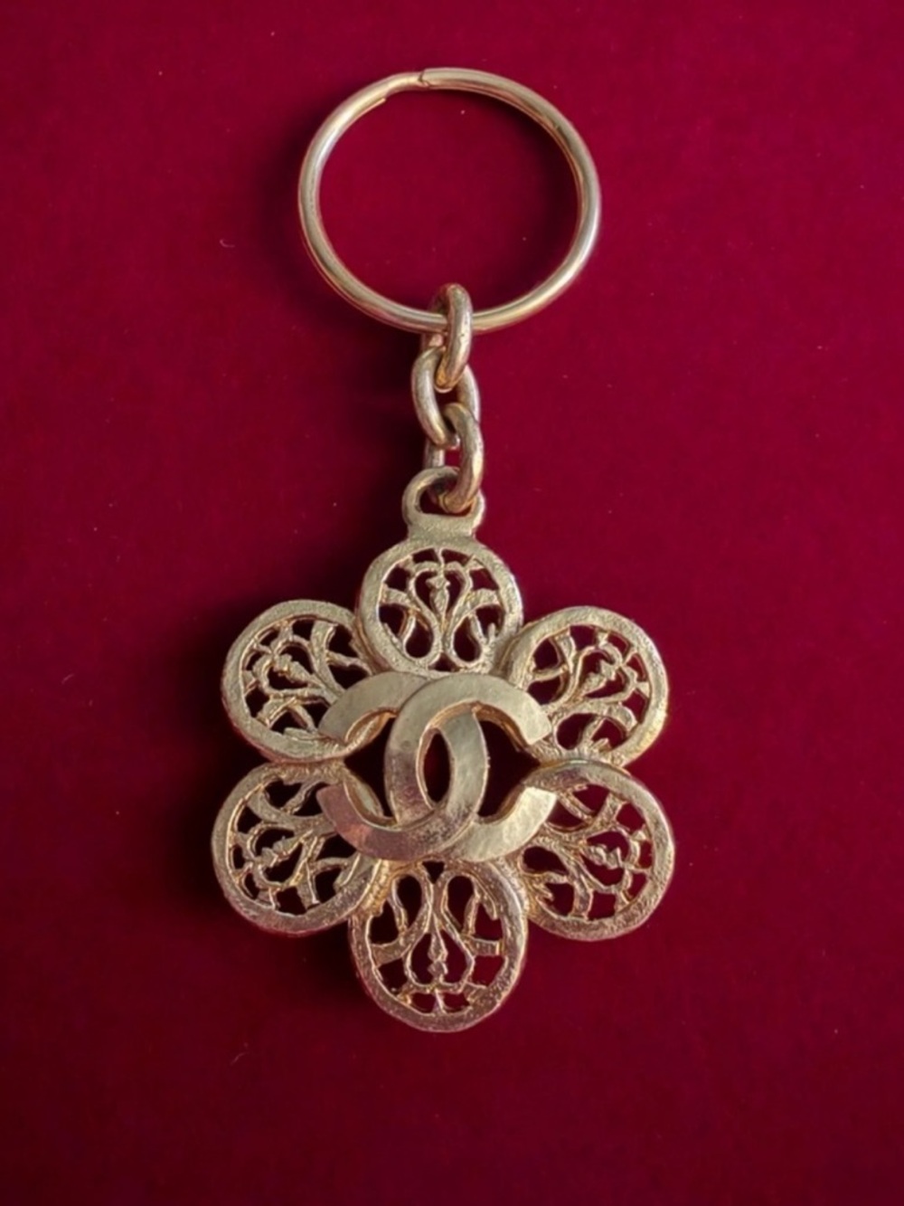 J272 Chanel Flower Keychain w/ COA